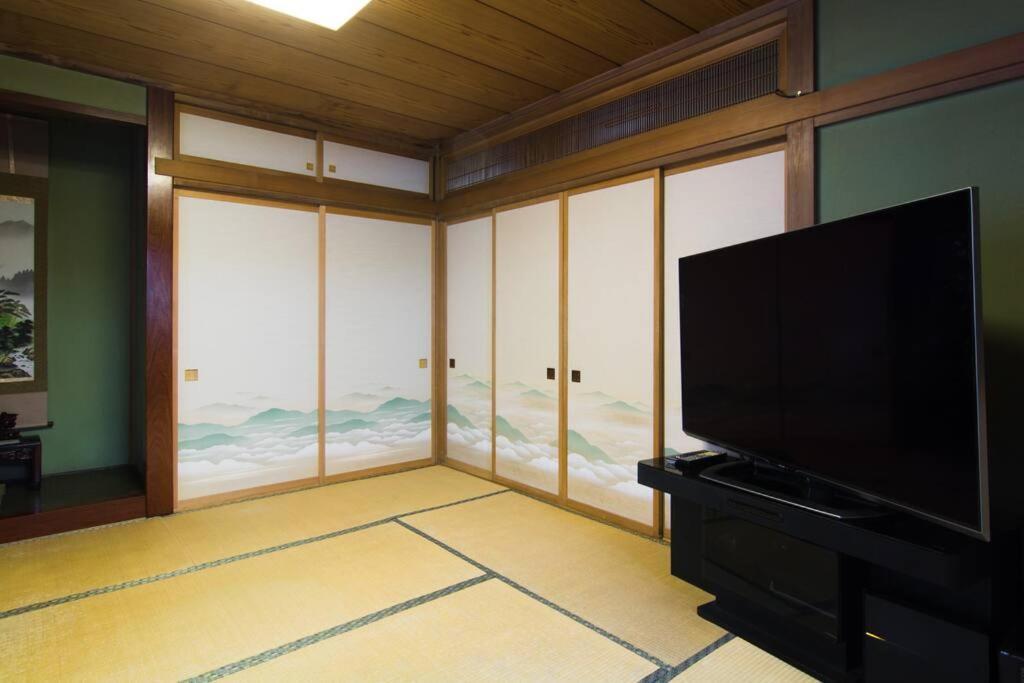 Mochida's * 東京都